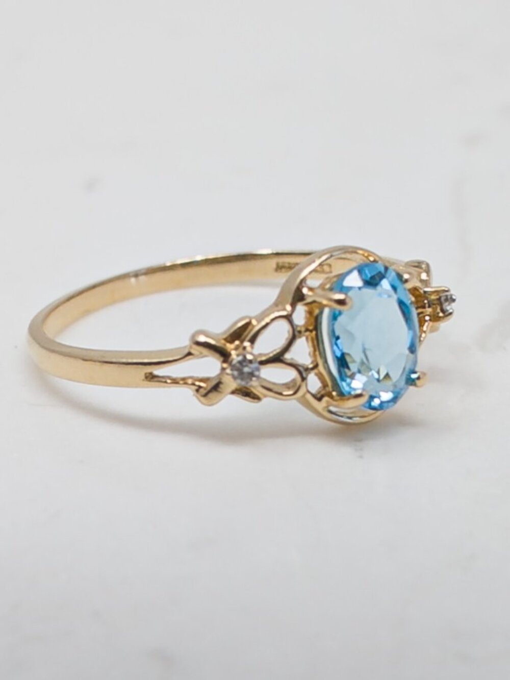 14k Gold Oval Blue Topaz Ring with Diamond Accents - Picture 11 of 16